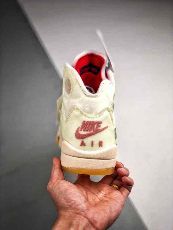 J5 "Retro Sail"