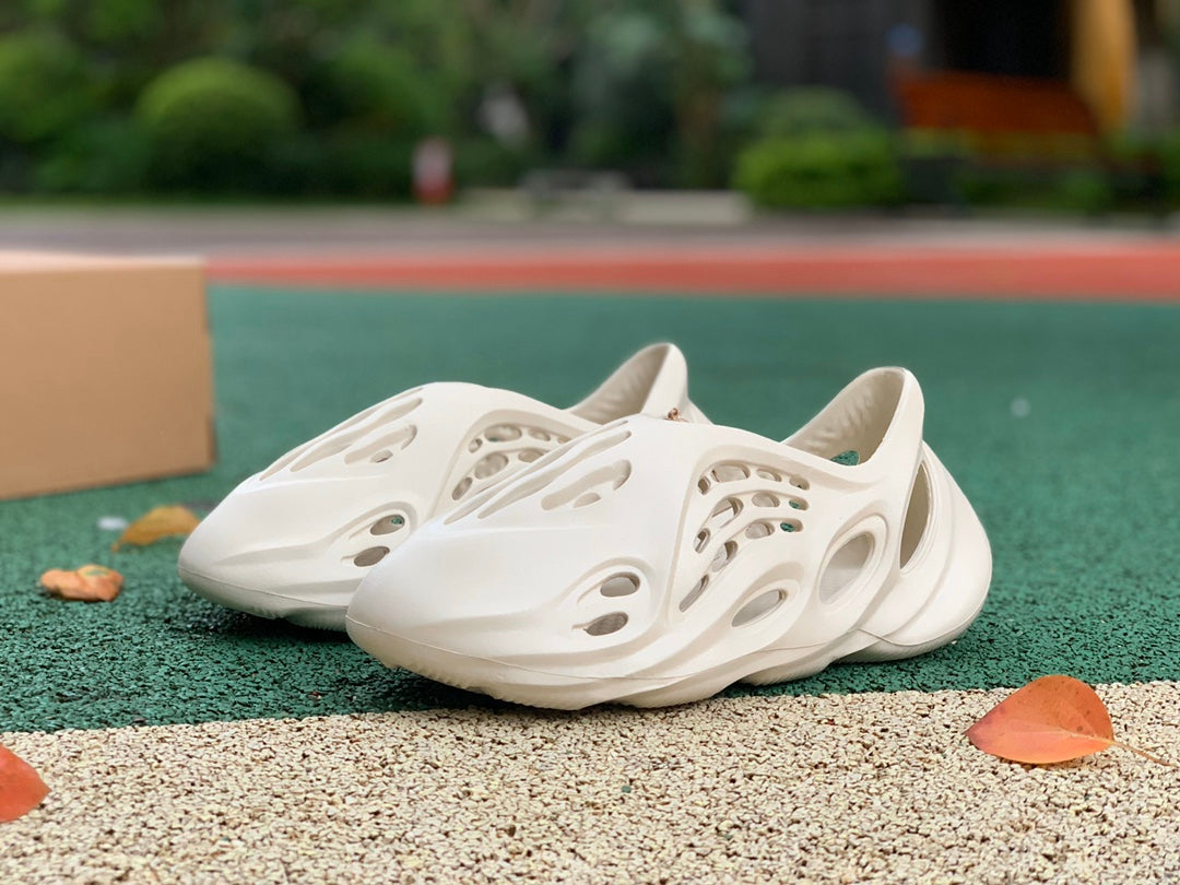 Y Foam "Sand"