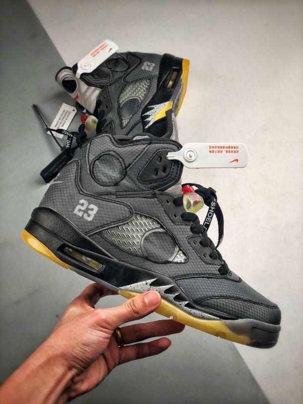 J5 "Retro Black"