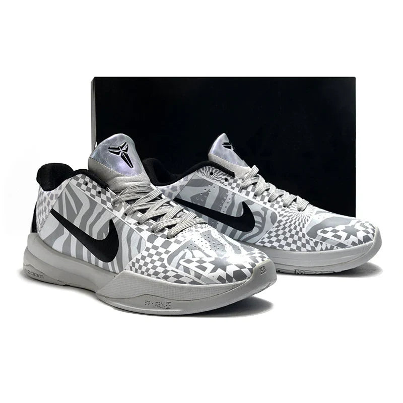 DEMAR DEROZAN PE 5