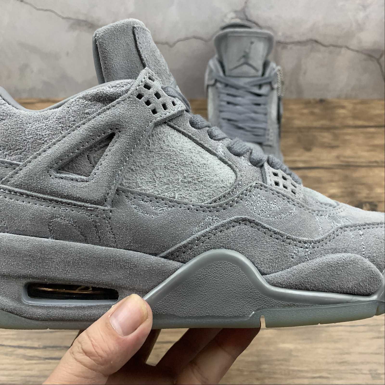 J4 Retro "Kaws"