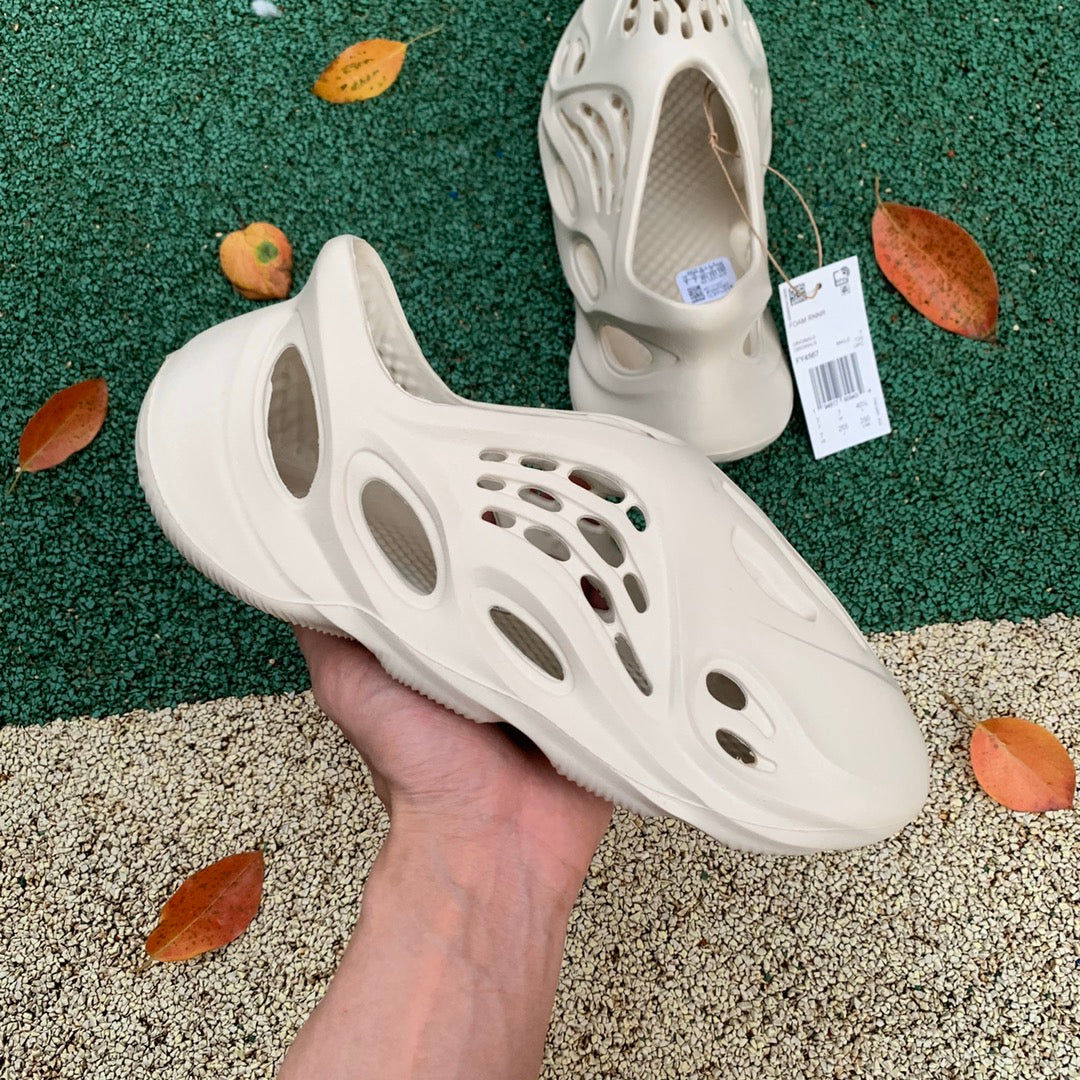 Y Foam "Sand"