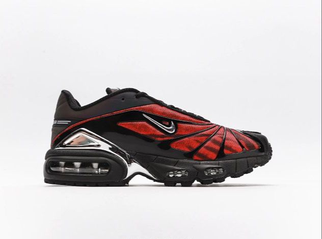 Skep x Tailwind 5 "University Red"