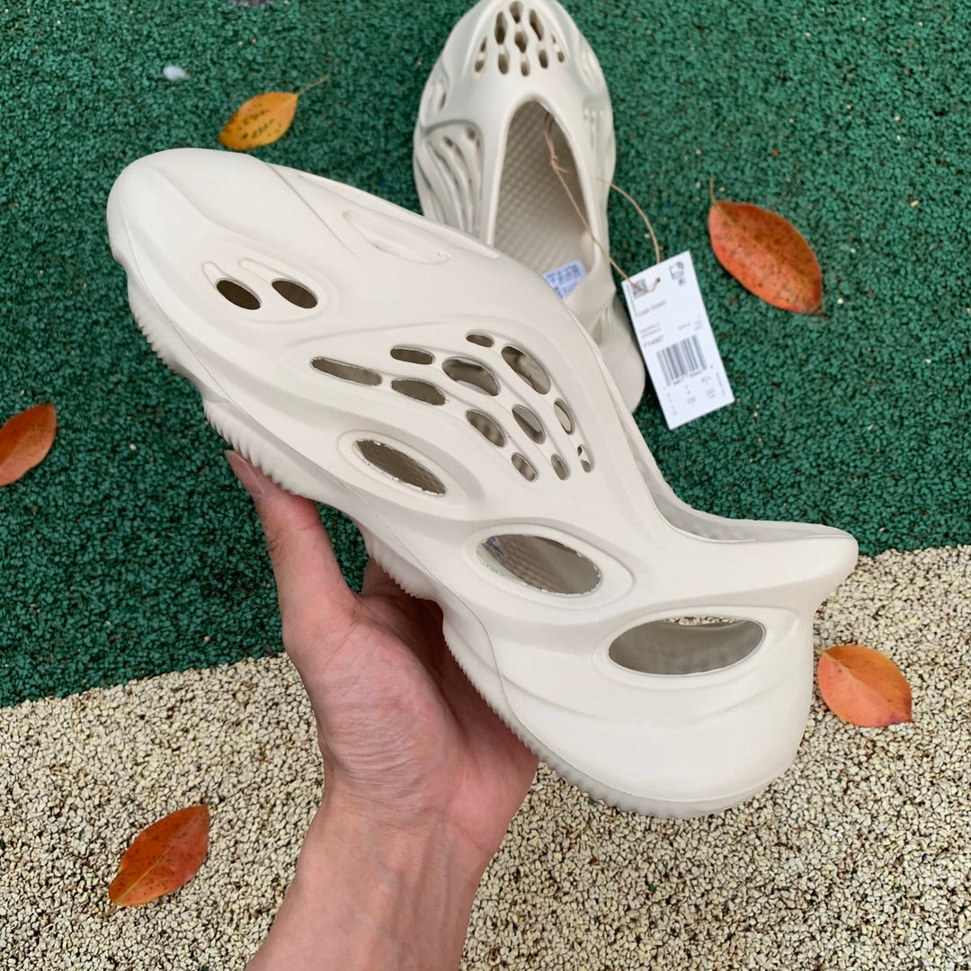 Y Foam "Sand"