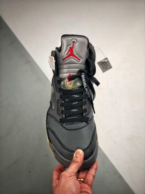 J5 "Retro Black"
