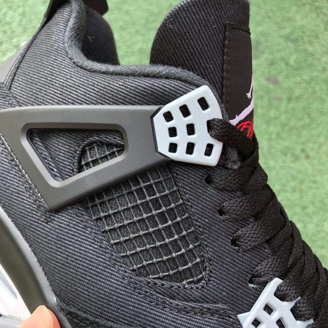 J4 Retro SE "Black Canvas"