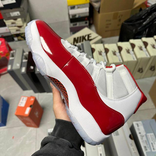 AJ11 "Retro Cherry"