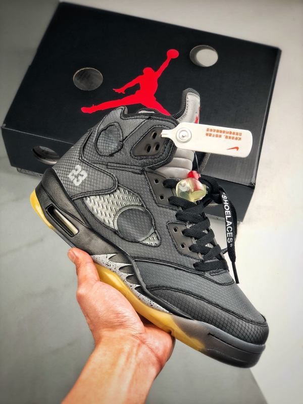 J5 "Retro Black"